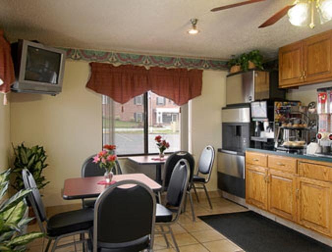 Hotel Super 8 Martinsburg Restaurante foto